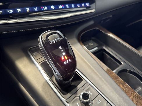 Certified 2023 Cadillac Escalade Sport Platinum w/ LPO, ONYX Package image 16