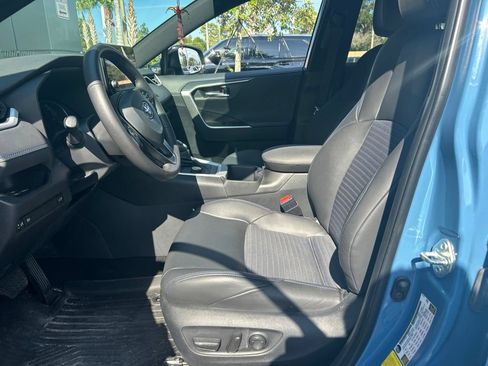 Certified 2025 Toyota RAV4 XSE AWD/4WD image 5