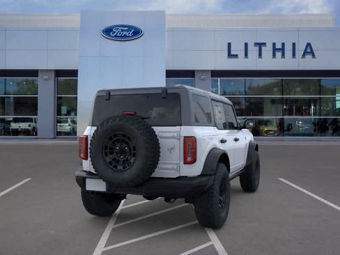 New 2026 Ford Bronco Badlands w/ Sasquatch Package AWD/4WD image 8