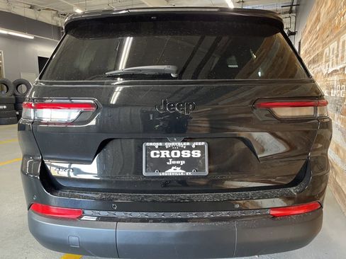 New 2025 Jeep Grand Cherokee L Altitude image 42