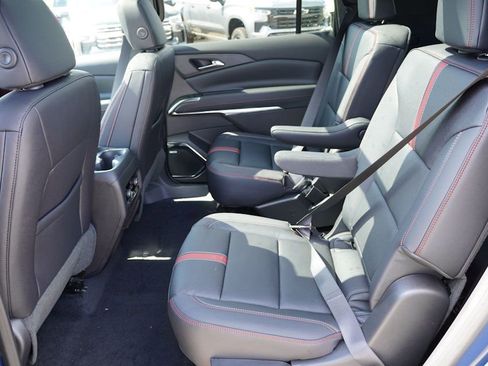 New 2026 Chevrolet Traverse RS image 11