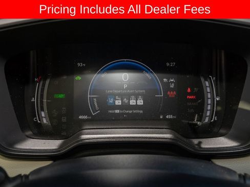 Used 2026 Toyota Corolla LE FWD image 15