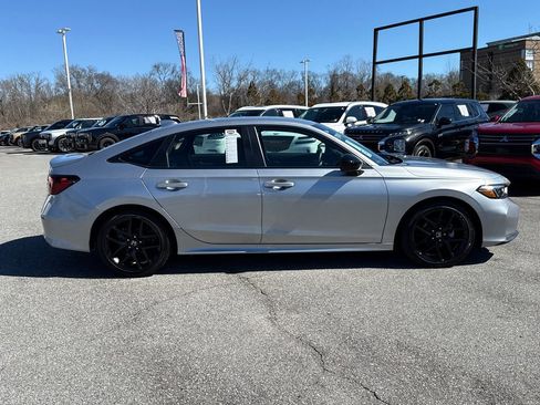 Used 2025 Honda Civic Sport image 8