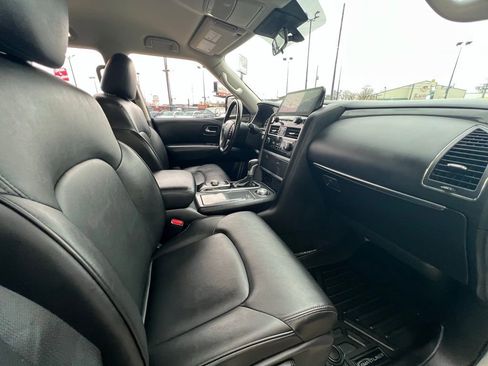 Used 2021 Nissan Armada SV image 28