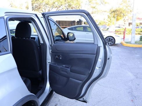 Used 2021 Mitsubishi Outlander Sport ES image 23