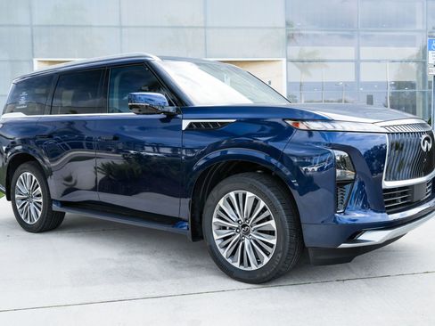 Certified 2026 INFINITI QX80 Luxe w/ Cargo Package AWD/4WD image 2