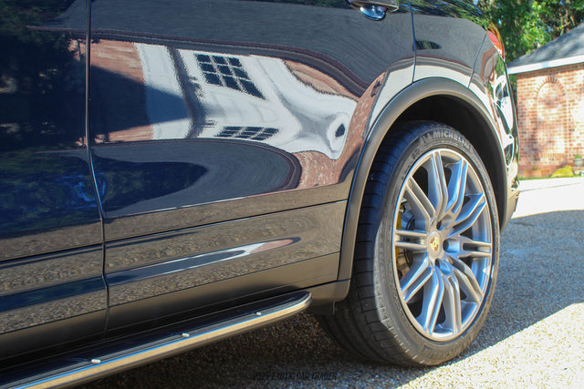 Used 2012 Porsche Cayenne Turbo AWD/4WD image 62