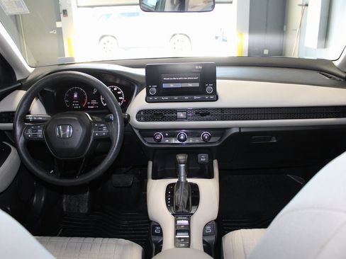 Certified 2023 Honda HR-V LX image 24