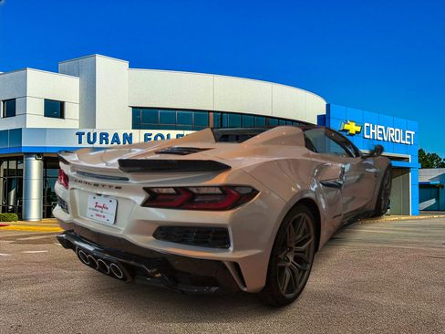 Used 2024 Chevrolet Corvette Z06 image 5