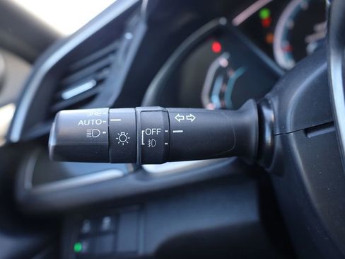 Used 2021 Honda Civic EX image 18