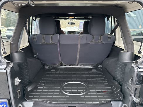 Used 2017 Jeep Wrangler Unlimited Sport w/ Connectivity Group image 20