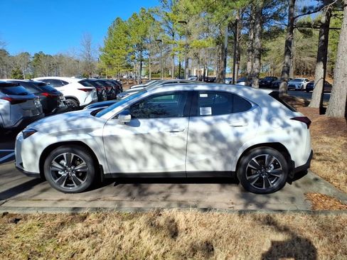 New 2025 Lexus UX 300h FWD image 5