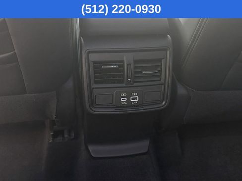 Used 2026 Subaru Forester Premium image 30