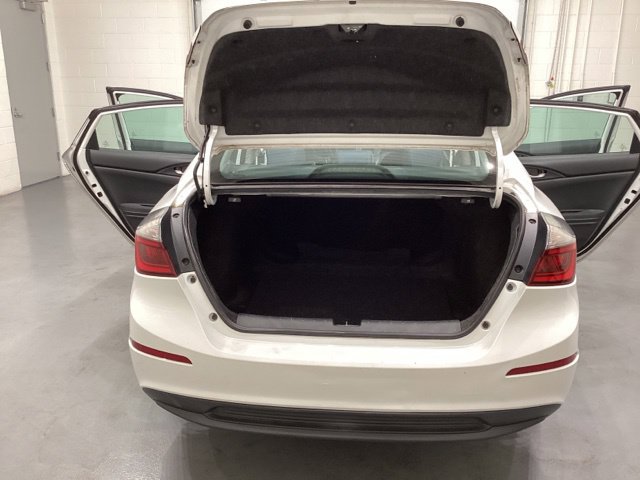 Used 2021 Honda Insight EX image 10