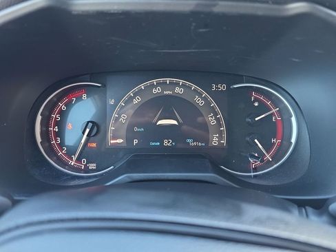 Used 2025 Toyota RAV4 LE image 12