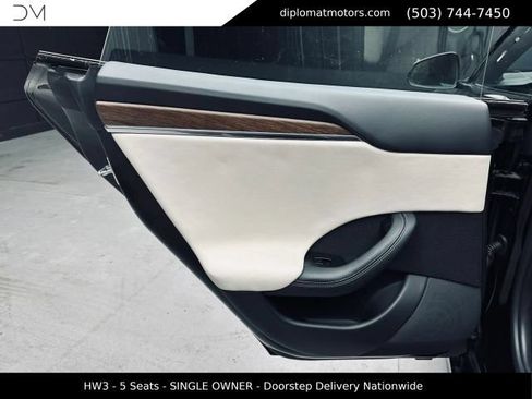 Used 2022 Tesla Model S AWD/4WD image 26