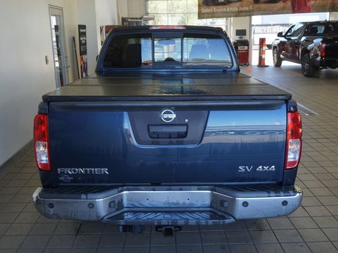 Used 2015 Nissan Frontier SV w/ SV Value Truck Package AWD/4WD image 5