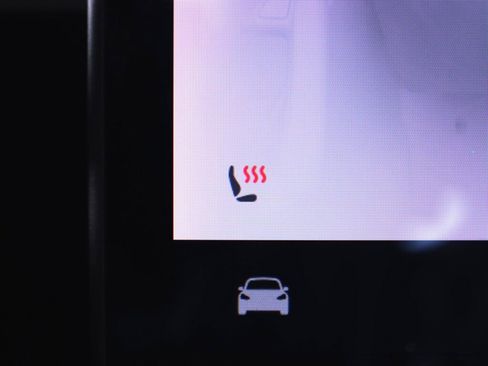 Used 2021 Tesla Model Y Long Range AWD/4WD image 17