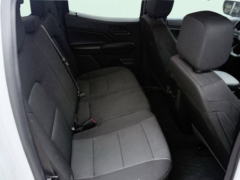 Used 2024 Chevrolet Colorado Trail Boss w/ Technology Package AWD/4WD image 43