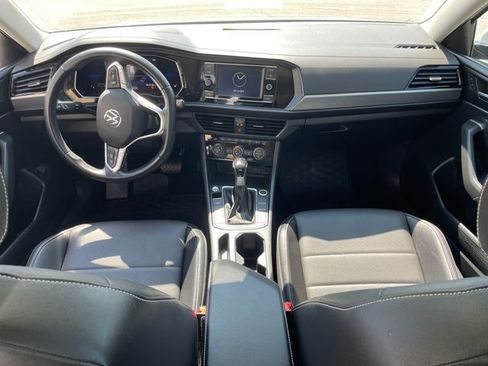 Used 2022 Volkswagen Jetta SE image 20