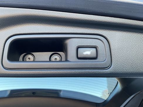 Used 2020 Honda Pilot Touring image 40