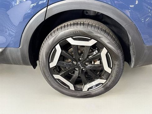 Certified 2024 Kia Telluride S w/ S Sunroof Package AWD/4WD image 33