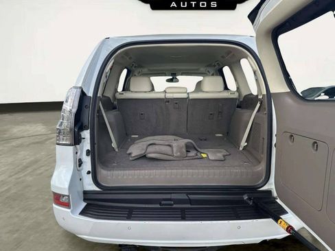 Used 2014 Lexus GX 460 w/ Premium Package AWD/4WD image 14