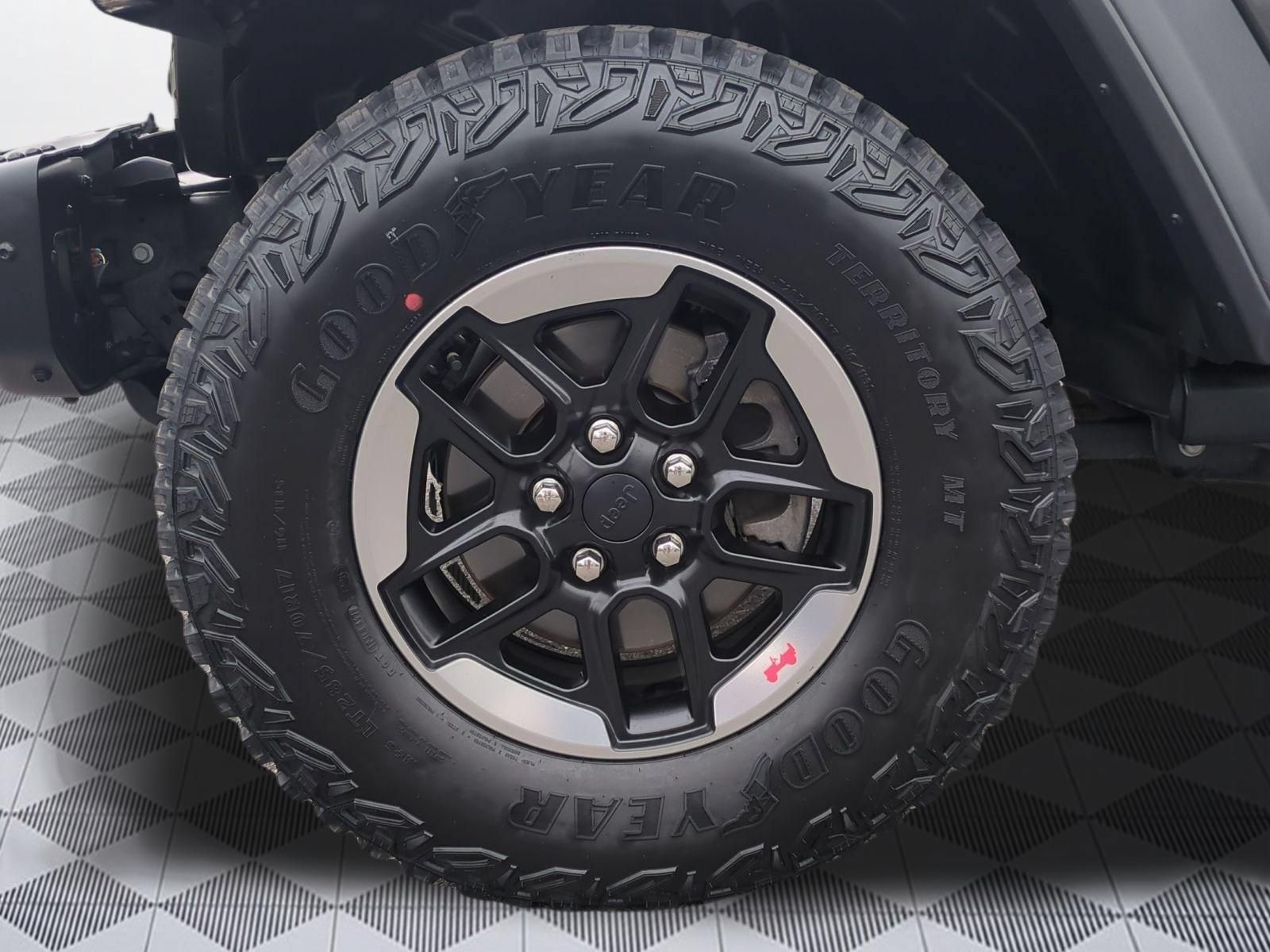 Used 2018 Jeep Wrangler Unlimited Rubicon AWD/4WD image 9