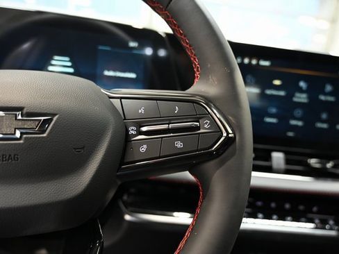 New 2026 Chevrolet Equinox RS w/ LPO, Floor Liner Package image 23