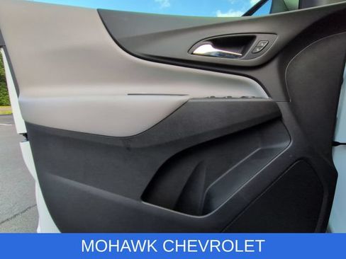 Used 2024 Chevrolet Equinox LS w/ LS Convenience Package AWD/4WD image 31