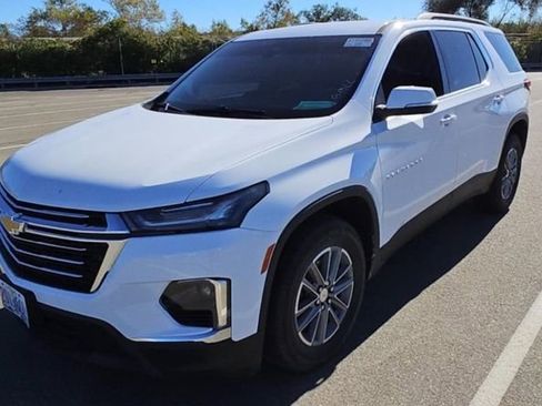 Used 2023 Chevrolet Traverse LT image 4