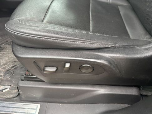 Used 2023 Chevrolet Silverado 1500 LTZ w/ LTZ Premium Package image 19