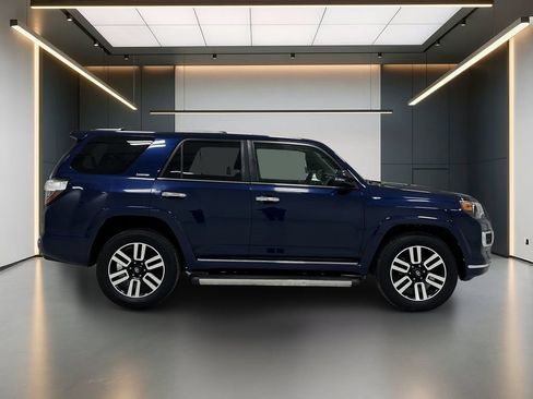 Used 2019 Toyota 4Runner Limited AWD/4WD image 7