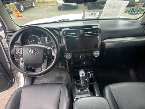 Used 2016 Toyota 4Runner TRD Pro image 16