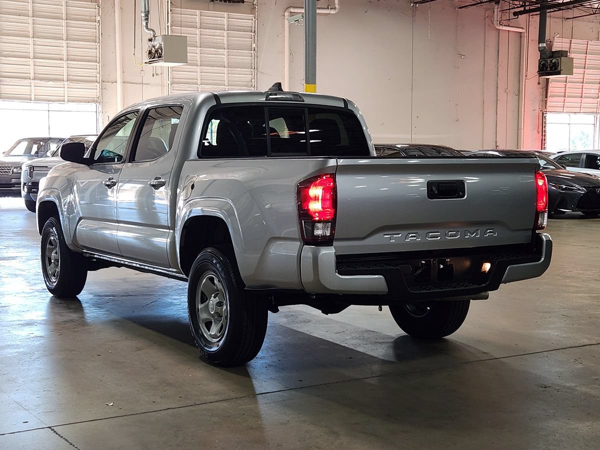 Used 2022 Toyota Tacoma SR w/ SR Convenience Package RWD image 11