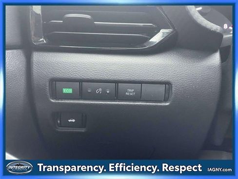 Certified 2024 Nissan Sentra SR w/ SR Premium Package image 21