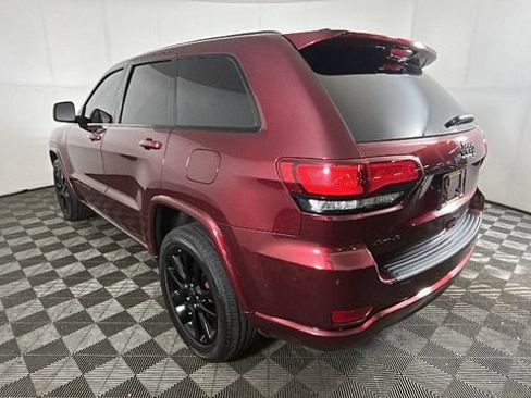 Used 2020 Jeep Grand Cherokee Altitude AWD/4WD image 4