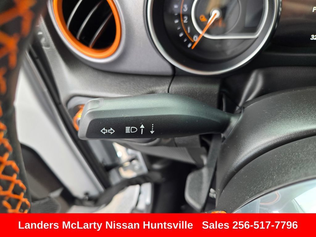 Used 2023 Jeep Gladiator Mojave w/ LED Lighting Group AWD/4WD image 21