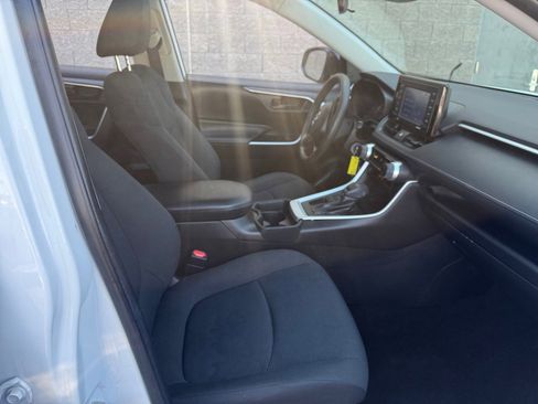 Used 2020 Toyota RAV4 LE w/ Carpet Mat Package FWD image 19