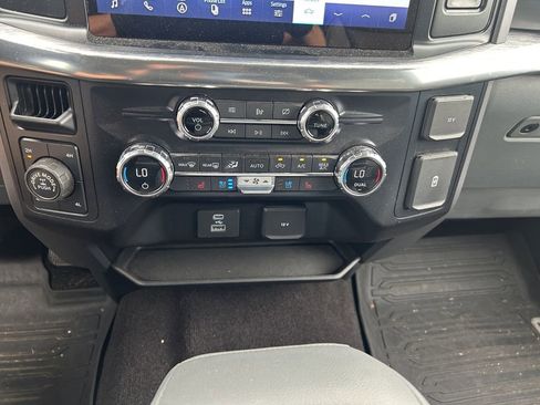 Used 2021 Ford F150 Lariat w/ FX4 Off-Road Package AWD/4WD image 30