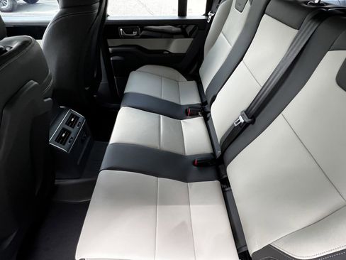 New 2025 INEOS Grenadier Fieldmaster Edition image 25