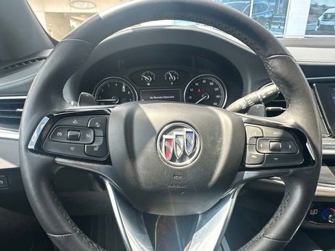 Used 2023 Buick Enclave Essence FWD image 29