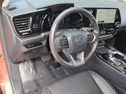 Used 2025 Lexus NX 250 FWD image 17