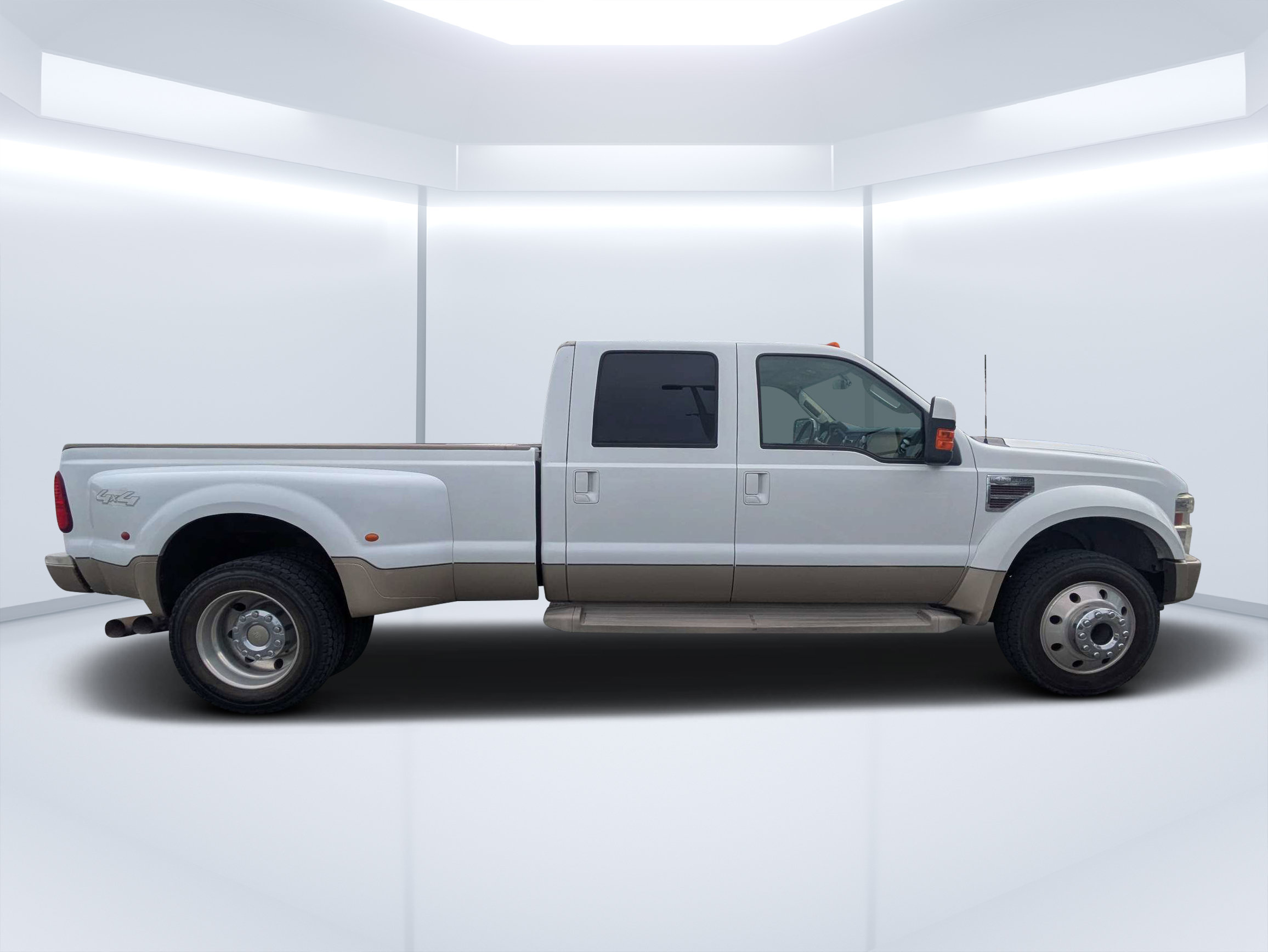 Used 2008 Ford F450 King Ranch AWD/4WD image 2