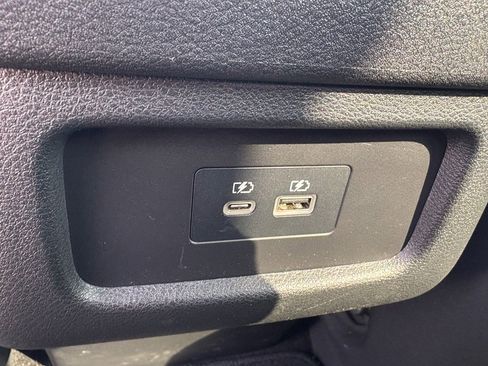 Used 2024 Nissan Pathfinder SV image 29