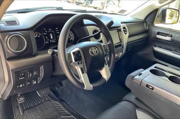 Used 2021 Toyota Tundra SR5 AWD/4WD image 17