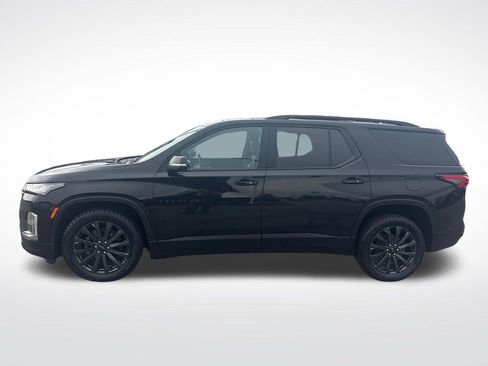 Used 2023 Chevrolet Traverse RS w/ LPO, Floor Liner Package AWD/4WD image 2