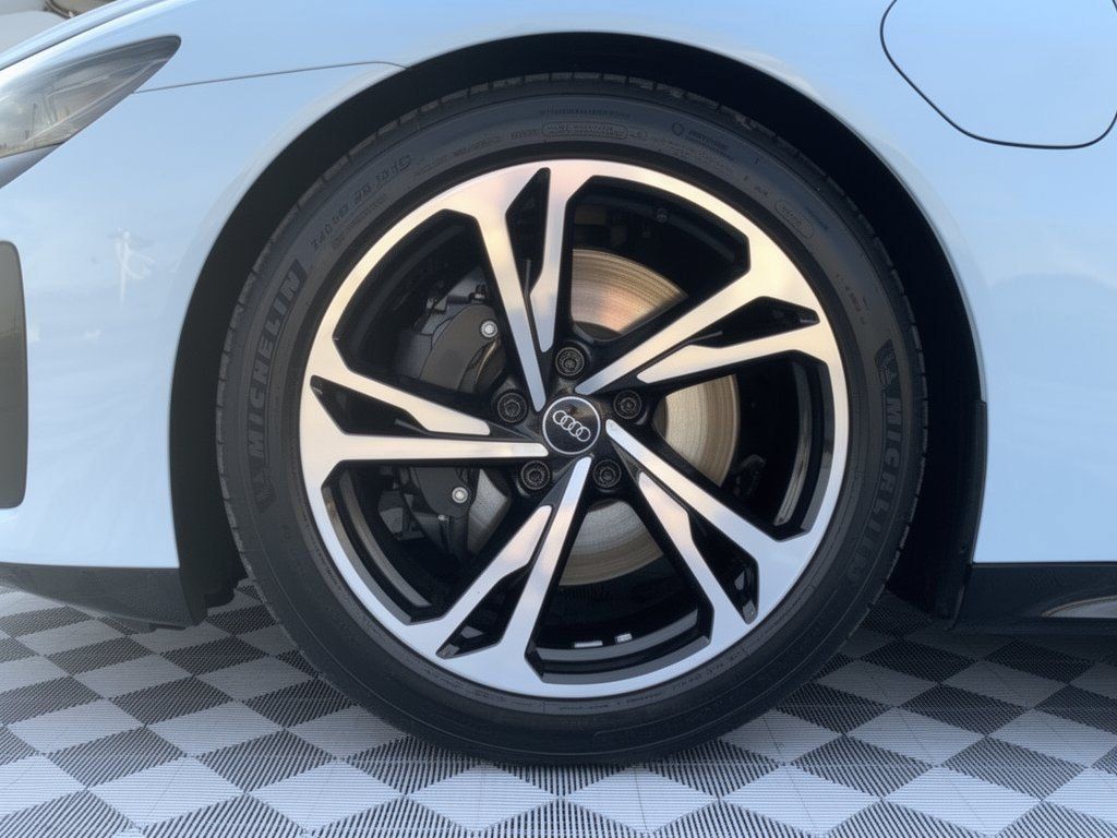Used 2023 Audi e-tron GT Premium Plus w/ Performance Package AWD/4WD image 13