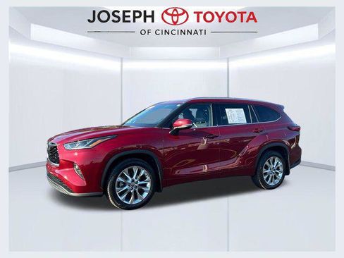 Certified 2020 Toyota Highlander Limited AWD/4WD image 1
