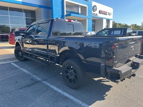 Used 2023 Ford F250 Lariat w/ Black Appearance Package image 33
